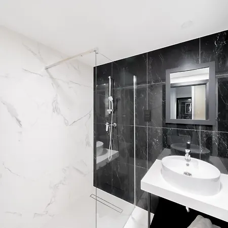 Διαμέρισμα Rosa-modern 29m2 Ac, Netflix, Ps4, Pool, Sauna