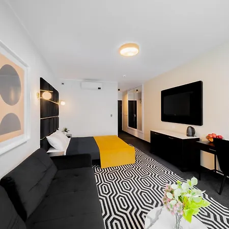 Rosa-modern 29m2 Ac, Netflix, Ps4, Pool, Sauna Διαμέρισμα