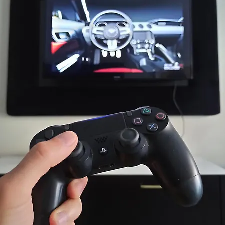 Rosa-modern 29m2 Ac, Netflix, Ps4, Pool, Sauna Διαμέρισμα