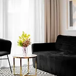 Rosa-modern 29m2 Ac, Netflix, Ps4, Pool, Sauna *